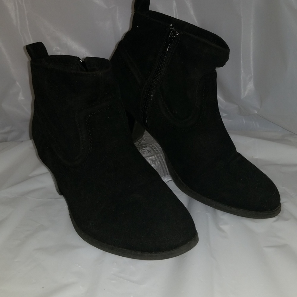 Black Pink & Pepper booties